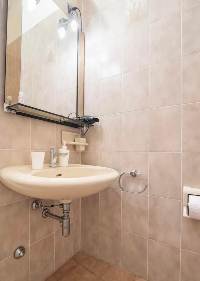 B&B La Dolce Casa Lago Di Como Cremia Eksteriør billede